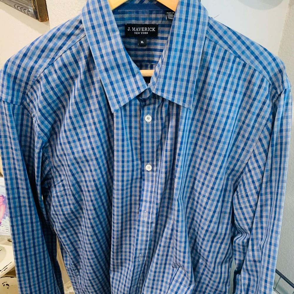 J Maverick men’s button-down. XL
